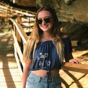 Meet your Posher, Logan